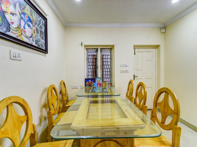 Dining 5, Deluxe With Twin Bed Delight Inn Gachibowli, Hyderabad