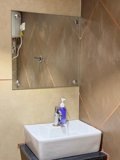 5, Yatri Stay inn, Mumbai City