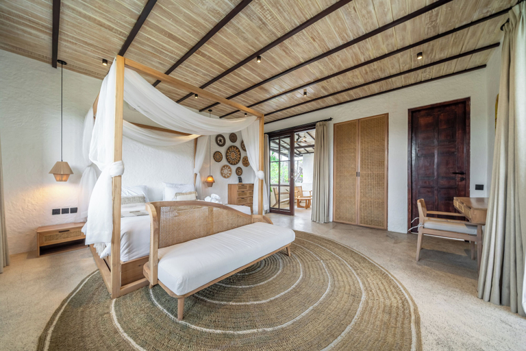 Room 2, Rumah Villa - Lush Poolside Escape, Gianyar