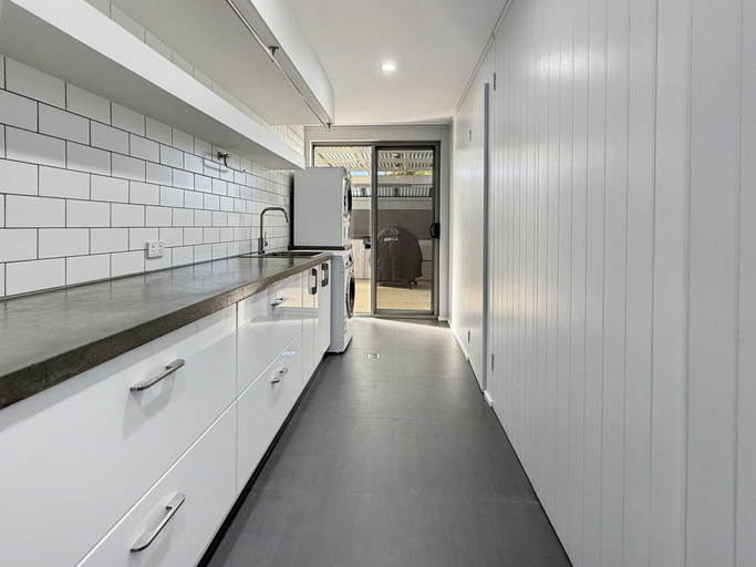 Interior, Comfortable Stay Near Busselton Beach, Busselton