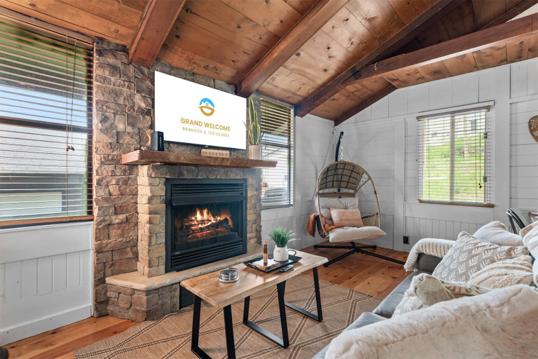 Living area 4, Whispering Bass Lodge 3bdr, Stone