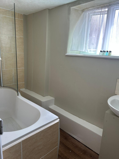 Bathroom, The Lethbridge Arms, Somerset