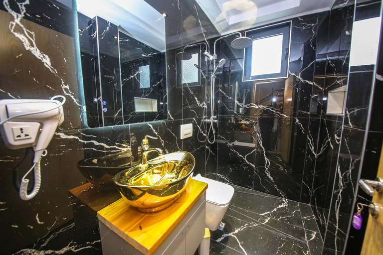 Bathroom 3, Hotel Braian Ksamil, Sarandës