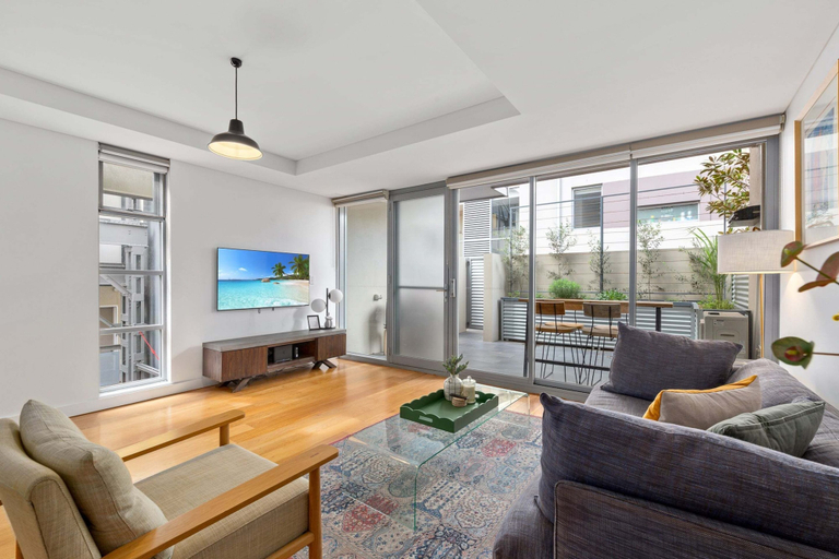 Living room, Spacious 2-bed Retreat in Rosebery, Sydney