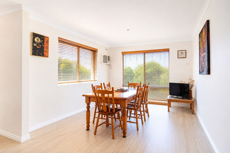 Others 5, Family Oasis At Busselton, Busselton
