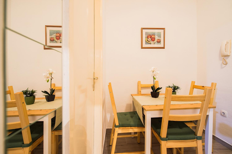 Others 5, Apartment Ante, Split