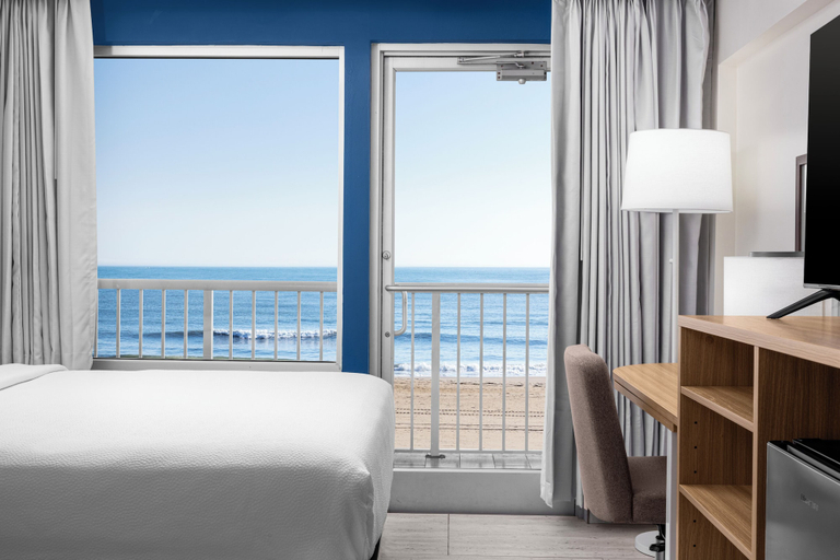 Bedroom 2, Spark by Hilton Virginia Beach Oceanfront, Virginia Beach