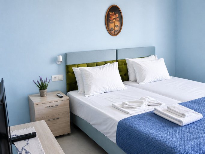 Room 2, Helen Kountoura Apartments, Crete
