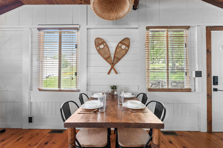 Dining 5, Whispering Bass Lodge 3bdr, Stone