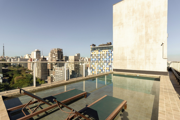Pool 4, Charlie Arvo Rebouças, São Paulo
