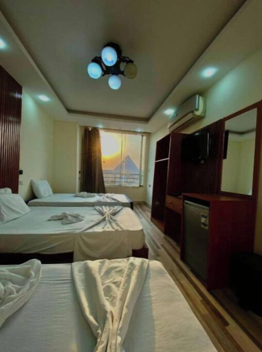 Room 5, Diark Pyramids Hotel, Al-Ahram