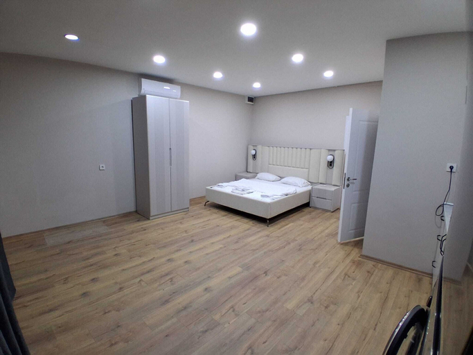 Room 5, Piola Kadıköy, Kadıköy