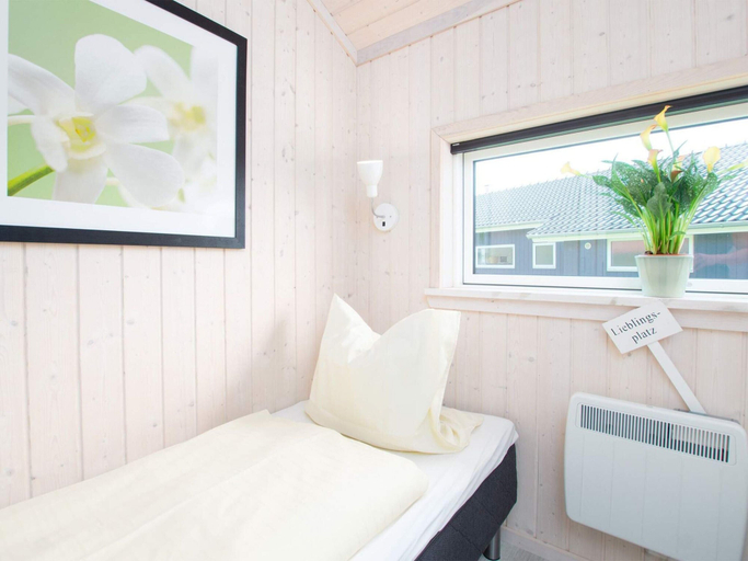 Interior 4, 4 Star Holiday Home in Grossenbrode, Ostholstein