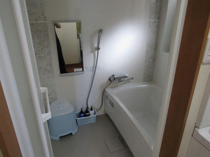 Bathroom 2, Amami Lucky House, Amami