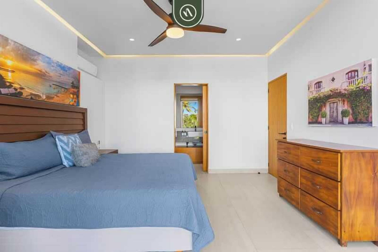 Room 3, Indigo Luxury Two-bedroom Escape, Compostela