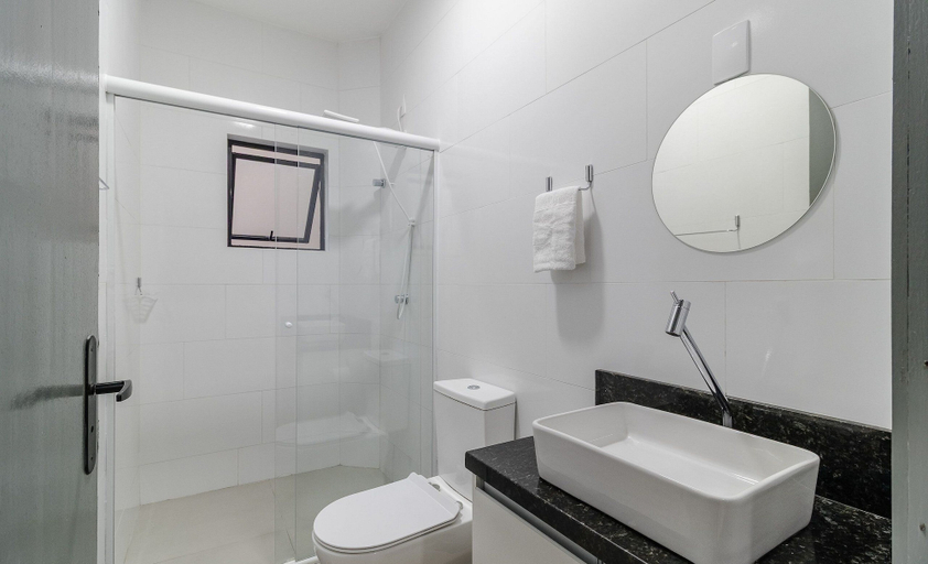 Bathroom 5, Beautiful Apartments in Campeche - Floripa - SCO, Florianopolis