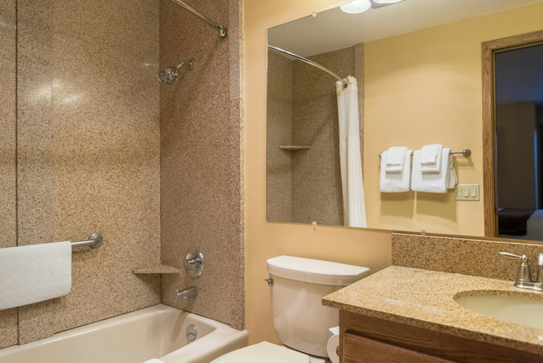 Bathroom 4, Whispering Woods Resort, Clackamas