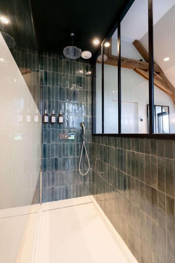 Bathroom 4, Les Granges de Juvardeil, Maine-et-Loire