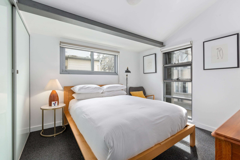Room 3, Spacious 2-bed Retreat in Rosebery, Sydney
