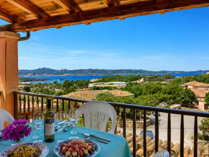Others 5, Sunset One, Two and Tree, Sea View Apartments with Pool, Olbia-Tempio