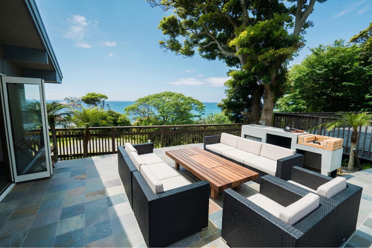 Others 5, Monterey House by SANA, Tateyama