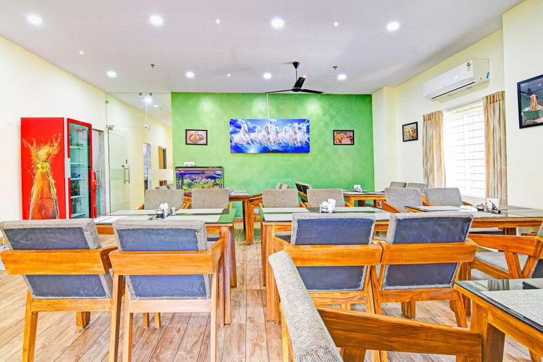 Meeting facility 2, Suite OYO Dwarakanagar Near Gurudwara, Visakhapatnam