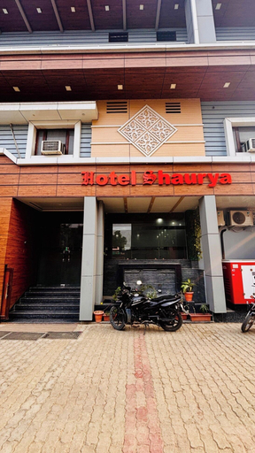Exterior detail 2, Hotel Shaurya, Varanasi