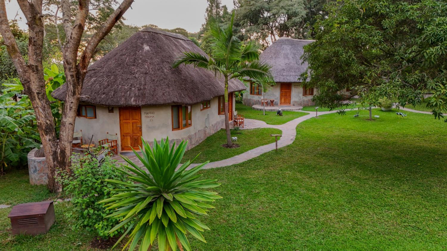 Others 5, Wild Dogs Lodge, Lusaka