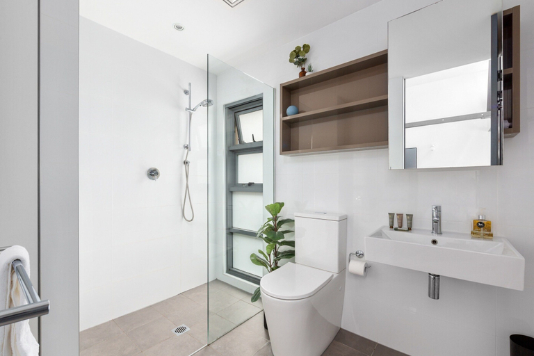 Bathroom 4, Spacious 2-bed Retreat in Rosebery, Sydney