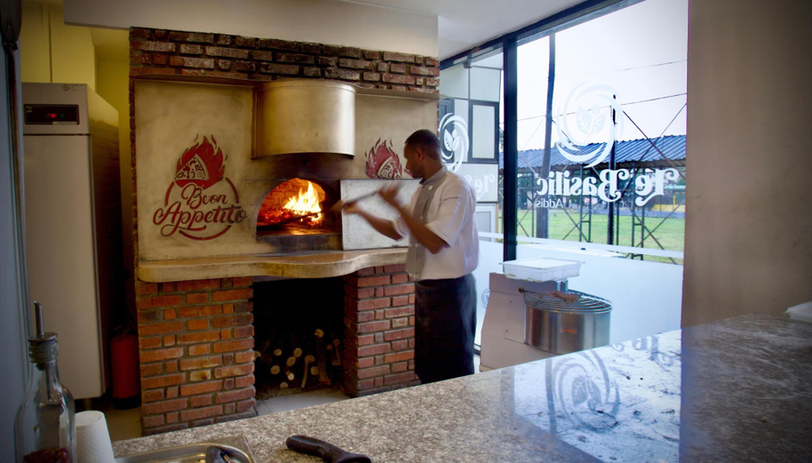 Restaurant 2, Le Basilic Addis Hotel Apartment & Spa, Addis Abeba