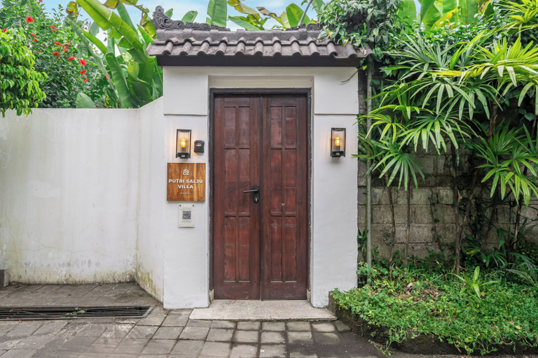 Exterior detail, Putri Salju Villa Ubud, Gianyar