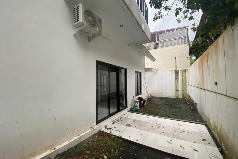 Terrace/patio 4, Damai Ilustria By Semesta Management, Sleman