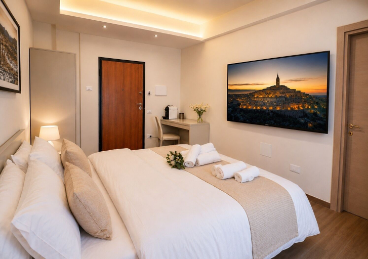 Bedroom 3, Central Domus, Matera