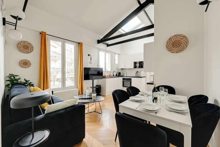Dining 3, Spacious Appartement 2br/7p - Nogent-sur-marne, Val-de-Marne