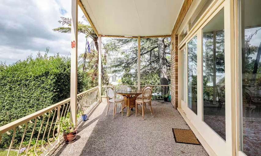 Balcony 4, Spacious Family Home With Iconic Views, Sydney