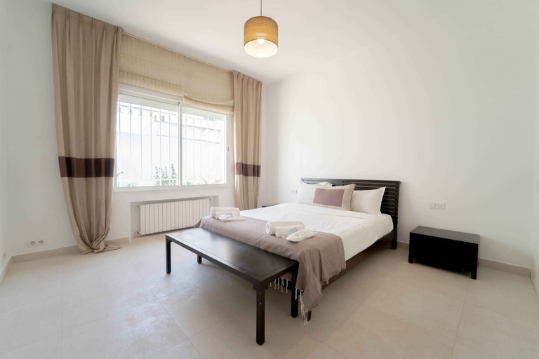 Room 5, Villa Oasis Chotrana Green Calm Retreat, Soukra