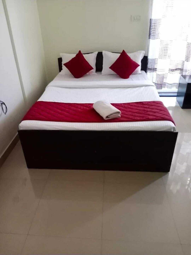 Room 5, Golden Bells Service Apartments, Mysore