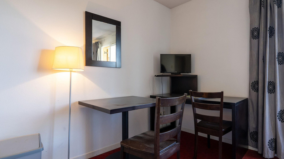 Interior detail, Serene Escape Near Historic Grasse, Alpes-Maritimes
