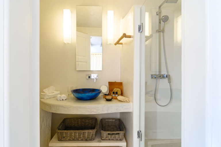 Bathroom 5, Iconic Santorini, South Aegean