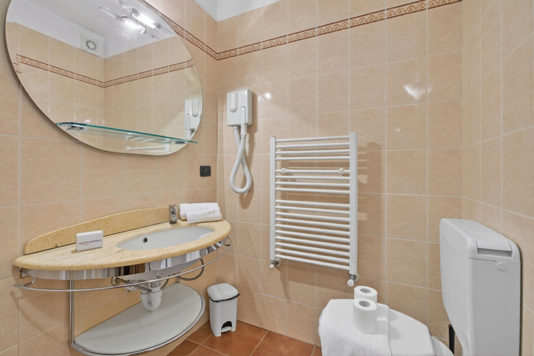 Bathroom 2, Hercules's House, Torino