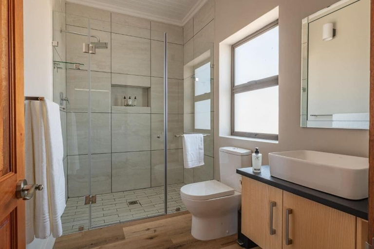 Bathroom, L'Ermitage Quagga Lodge, West Coast