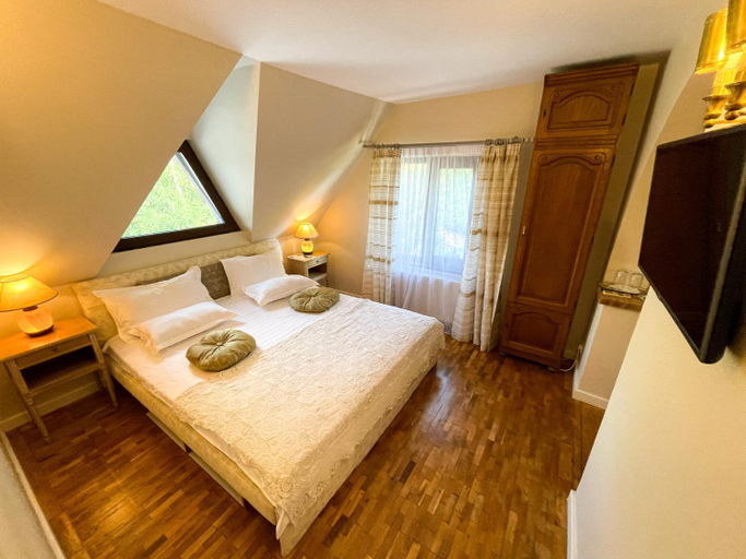 Bedroom 4, CASA IANUS, Breaza De Jos