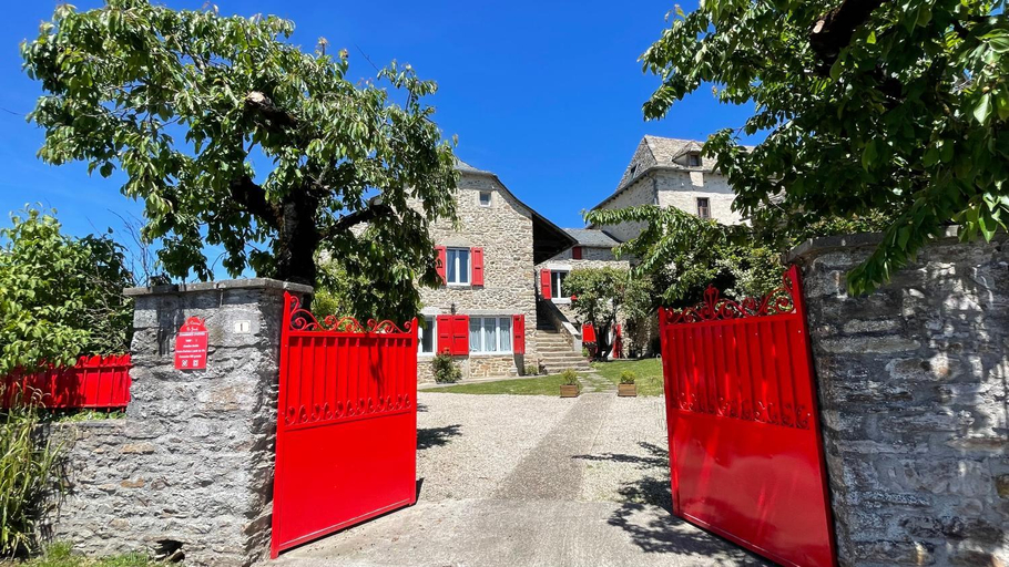 Exterior & Views 2, Le couvent de Jouels, Aveyron