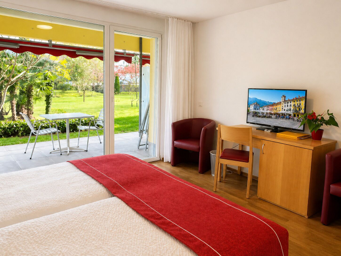 Bedroom 2, Parkhotel Emmaus - Casa del Sole, Locarno