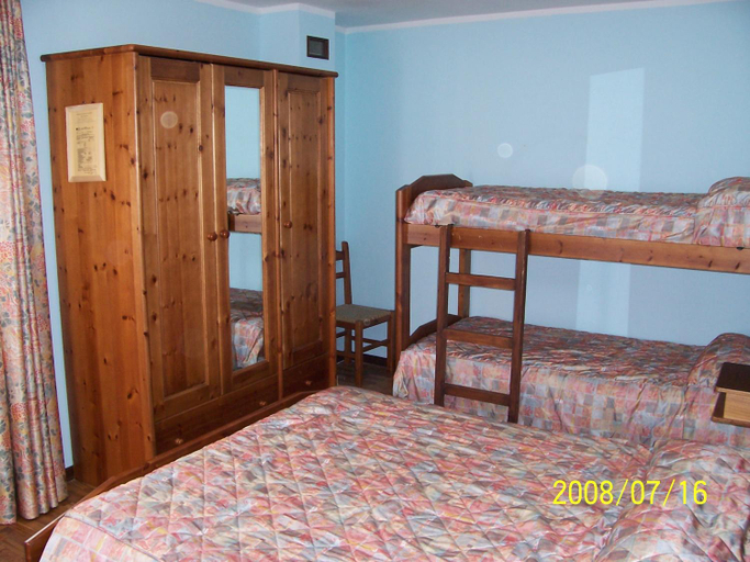 Bedroom 3, Albergo Ristorante Pizzeria DEL PONTE, Verbano-Cusio-Ossola
