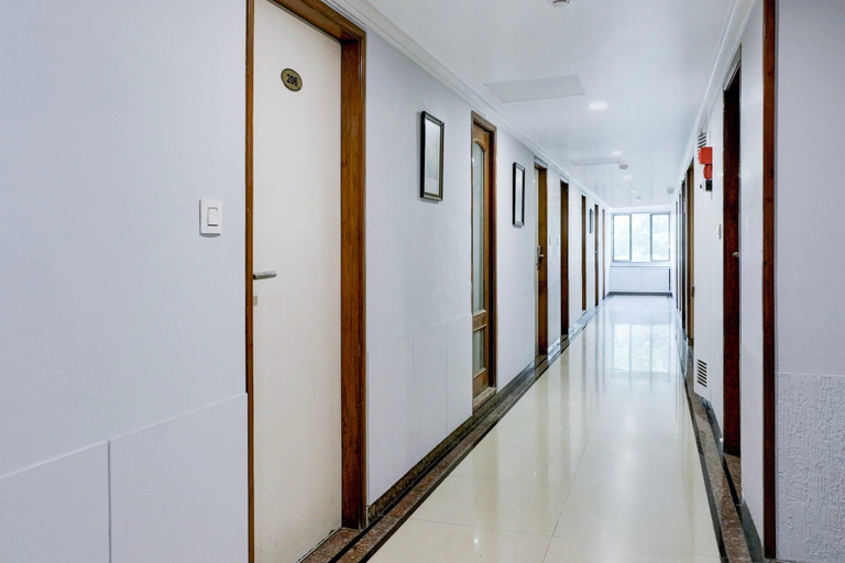 Interior 4, Deluxe Hotel Harmony, Rajkot