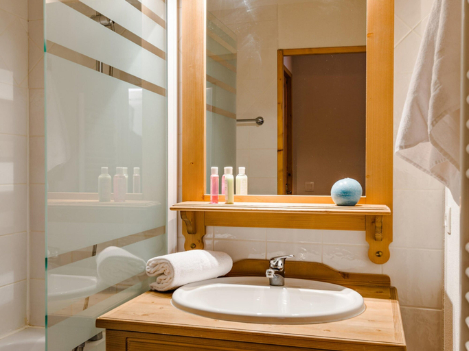 Bathroom, La Toussuire Cabin Escape, Savoie