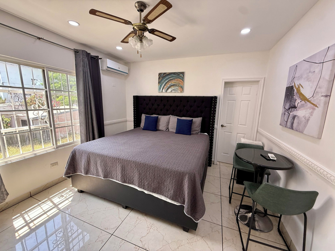 Room 2, Villas Lazief Business Suites, San Pedro Sula