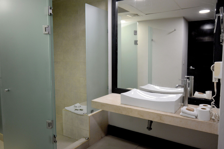 Bathroom 4, Aldea Thai by AR Vacations, Cozumel