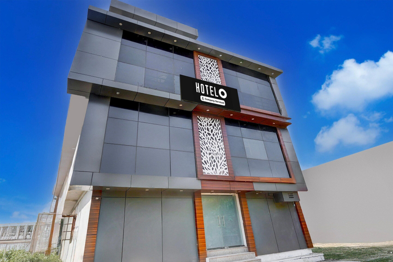 Exterior 2, Deluxe Hotel Green Apple, Lucknow